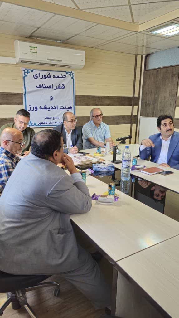 درخواست کارکنان صنایع پتروشیمی از مدیرعامل شرکت عملیات غیرصنعتی/ اضافه شدن پتروکارت در اپلیکیشن پرند تسهیل در روند خدمات دهی
